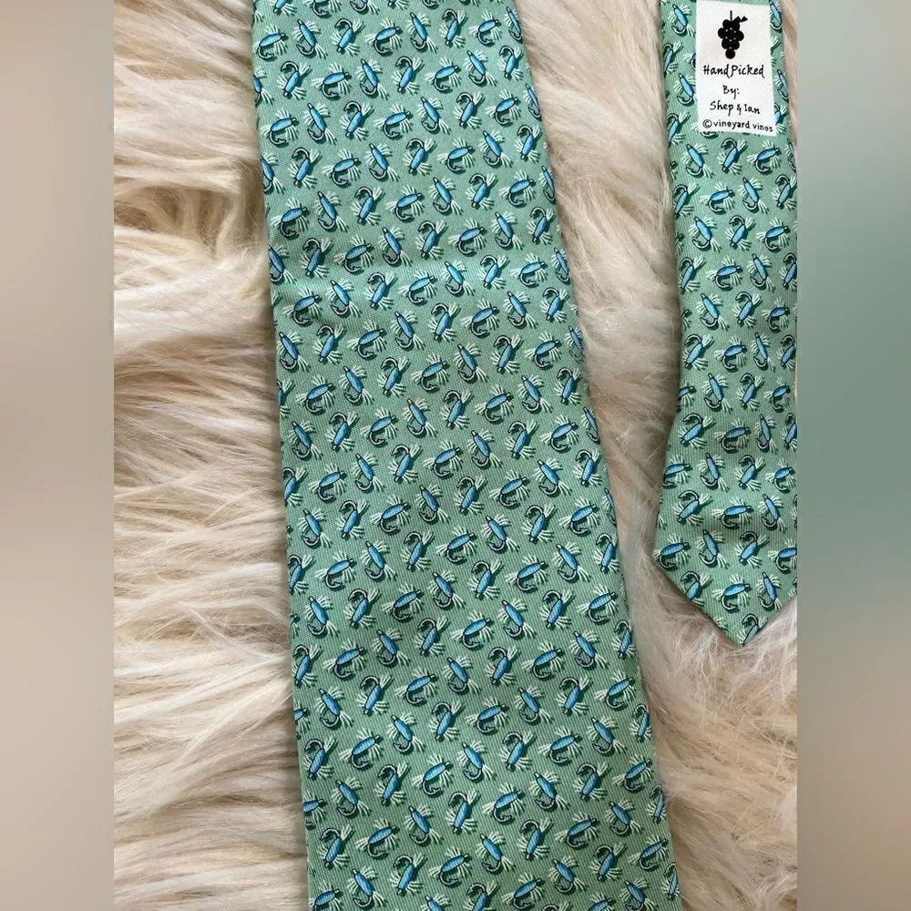 Vineyard Vines fish bait 100% silk tie